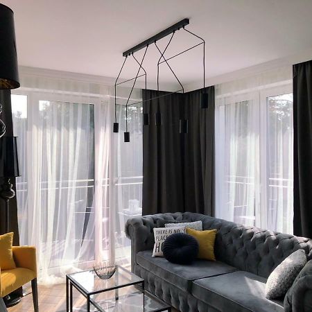 Family & Business Sauna Apartments No1 Lesny Nad Zalewem Cedzyna Unikat - 3 Bedroom With Private Sauna, Bath With Hydromassage, Terrace, Garage, Catering Options เคียลเซ ภายนอก รูปภาพ