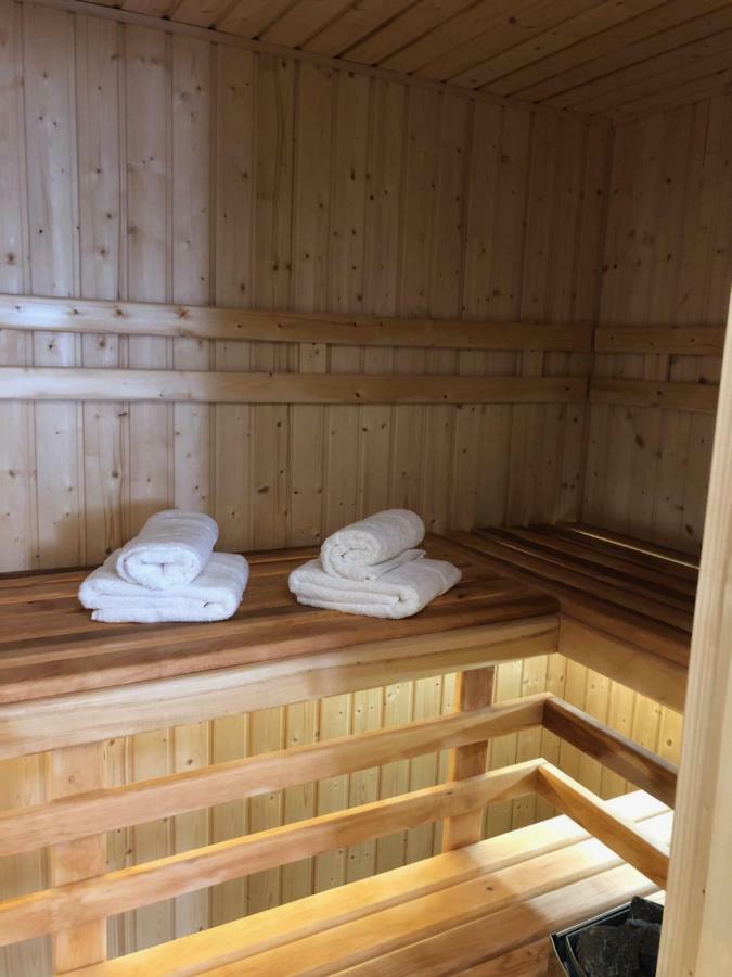 Family & Business Sauna Apartments No1 Lesny Nad Zalewem Cedzyna Unikat - 3 Bedroom With Private Sauna, Bath With Hydromassage, Terrace, Garage, Catering Options เคียลเซ ภายนอก รูปภาพ