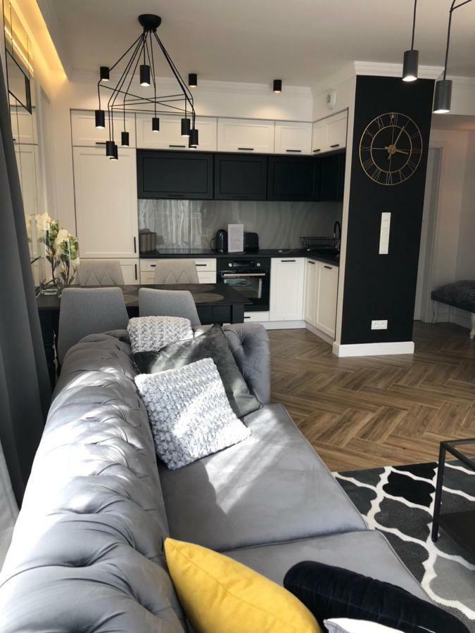 Family & Business Sauna Apartments No1 Lesny Nad Zalewem Cedzyna Unikat - 3 Bedroom With Private Sauna, Bath With Hydromassage, Terrace, Garage, Catering Options เคียลเซ ภายนอก รูปภาพ