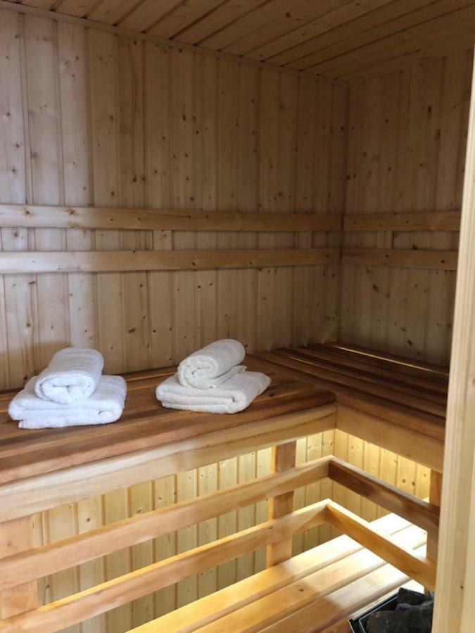 Family & Business Sauna Apartments No1 Lesny Nad Zalewem Cedzyna Unikat - 3 Bedroom With Private Sauna, Bath With Hydromassage, Terrace, Garage, Catering Options เคียลเซ ภายนอก รูปภาพ