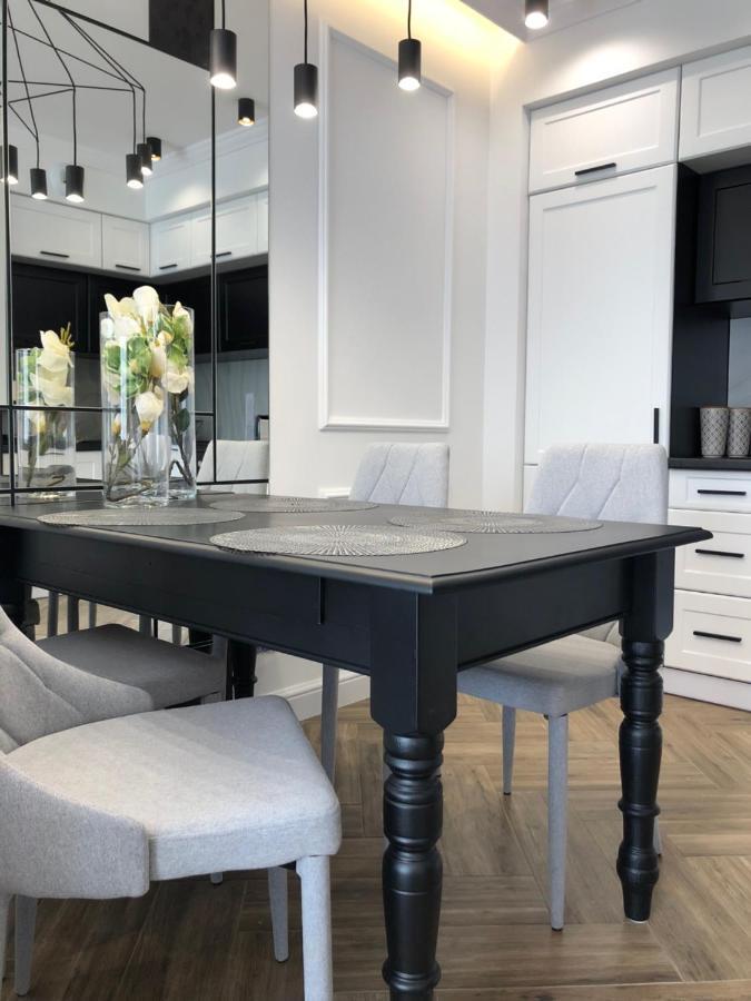 Family & Business Sauna Apartments No1 Lesny Nad Zalewem Cedzyna Unikat - 3 Bedroom With Private Sauna, Bath With Hydromassage, Terrace, Garage, Catering Options เคียลเซ ภายนอก รูปภาพ